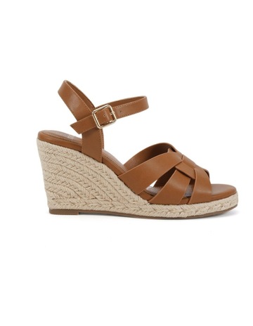 Wealthy Wedges Sandal in Caramel