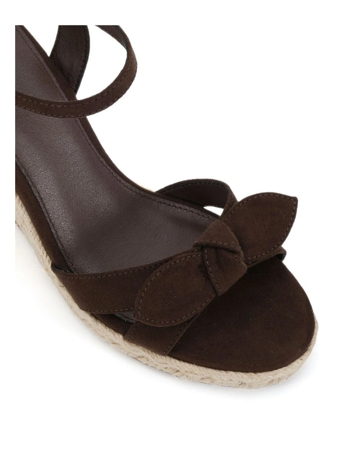 Wilmore Wedges Sandal in Espresso Suede image 4