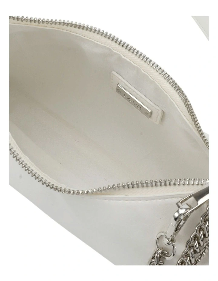 Alfiya Shoulder Bag in White image 3