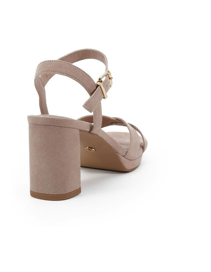 Minny Heel in Nude image 3