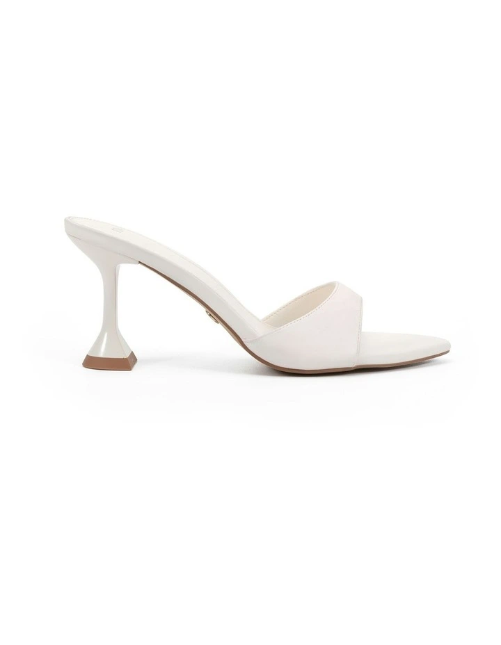 Ziv Heel in White image 1