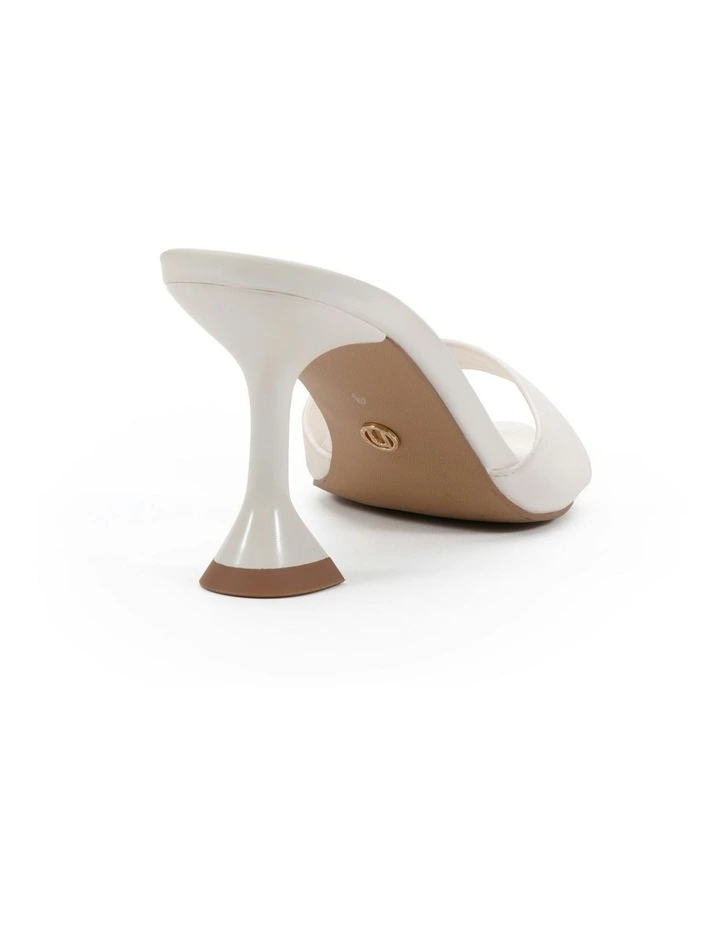 Ziv Heel in White image 3