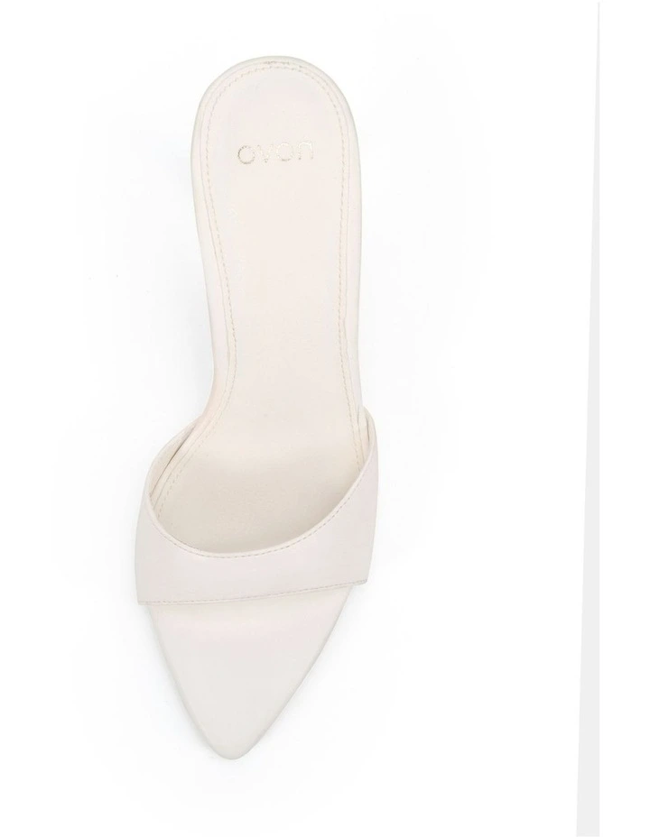 Ziv Heel in White image 5