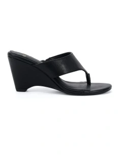 Breighton Wedges in Black