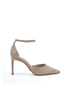 Iyana Court Heels in Nude Suede