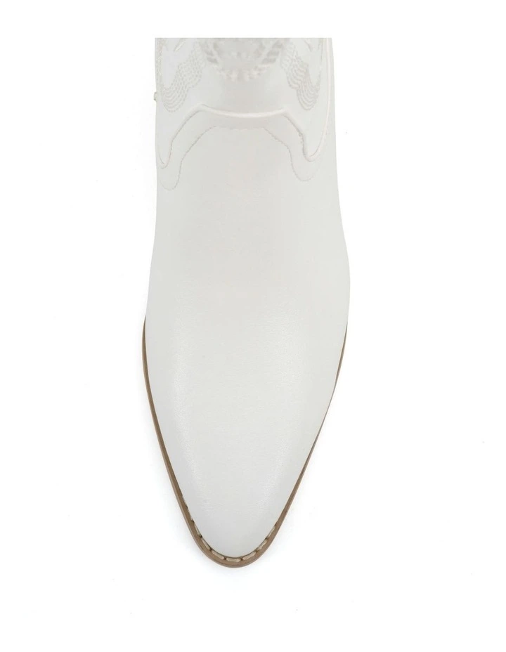 Hallow Cowboy Boots In White image 5