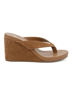 Baci Thong Wedges in Caramel Suede