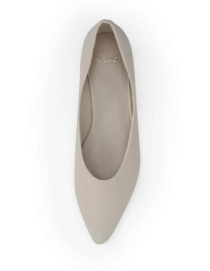 Clever Ballet Flats in Cream image 5