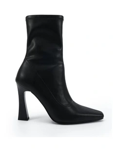 Hayze Ankle Boots in Black