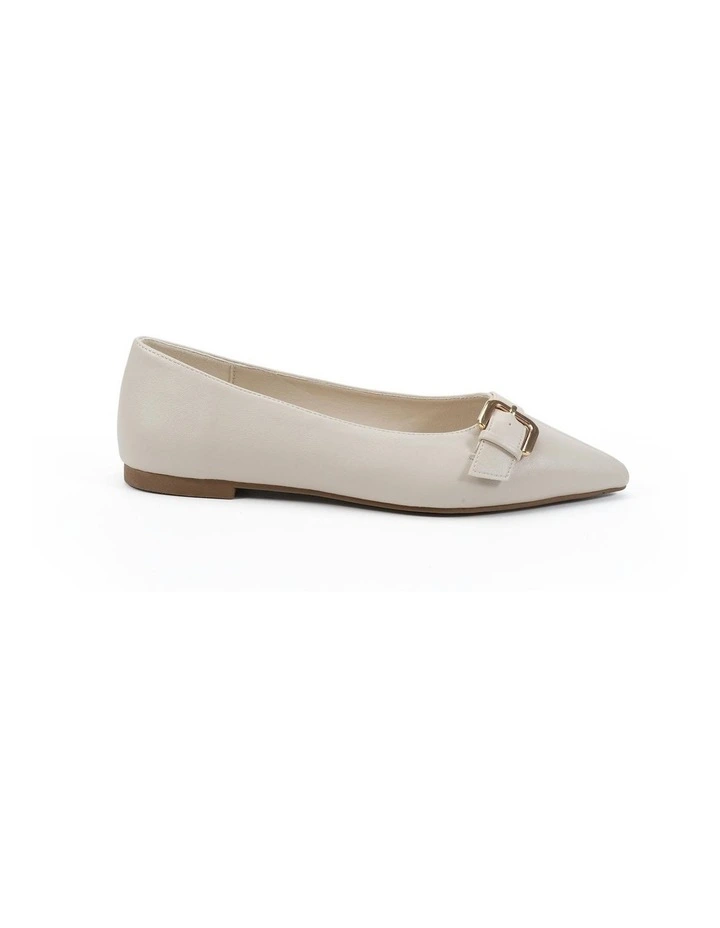 Catty Ballet Flats in Cream image 1