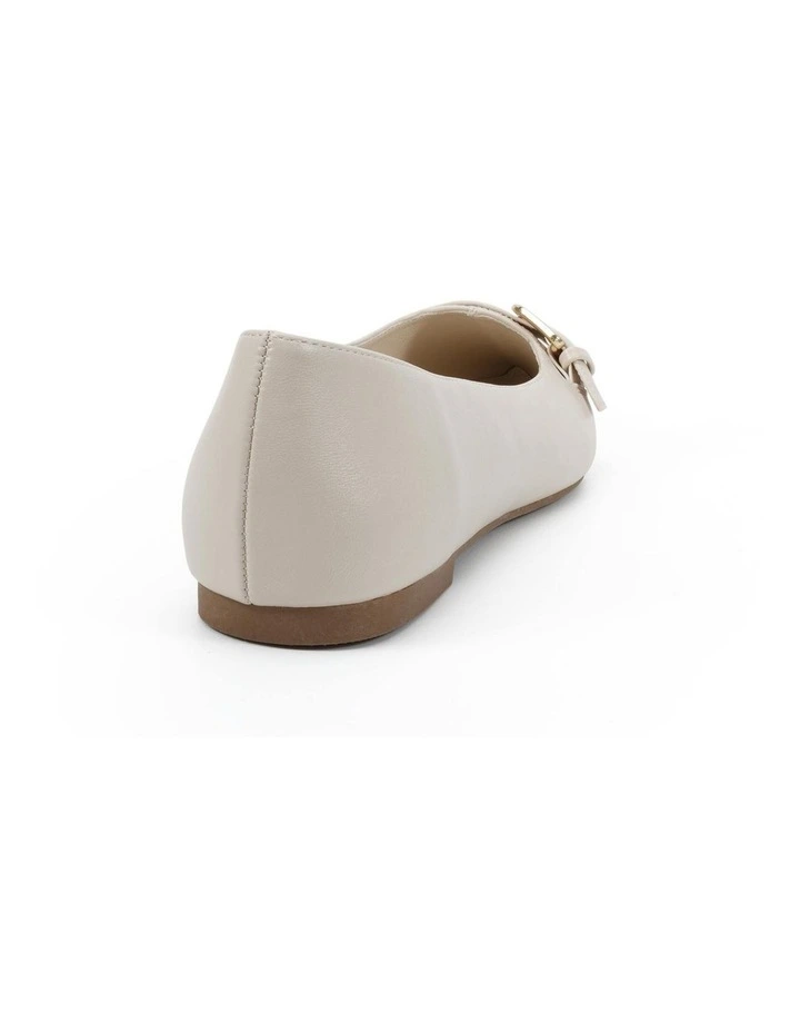 Catty Ballet Flats in Cream image 3