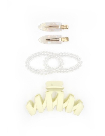 Cream colour