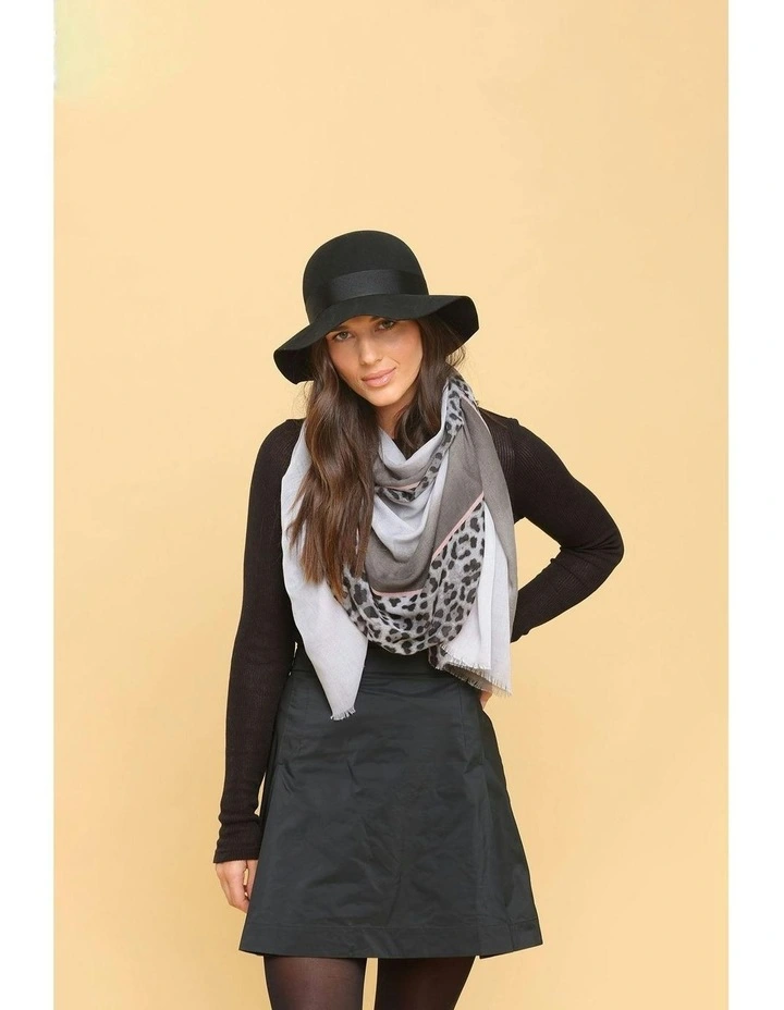 Tonia Scarf in Grey image 2