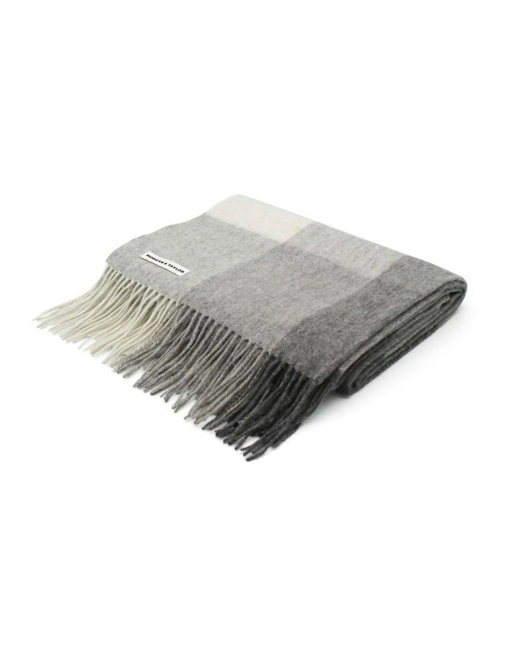 Violeta Wool Scarf in Grey image 3