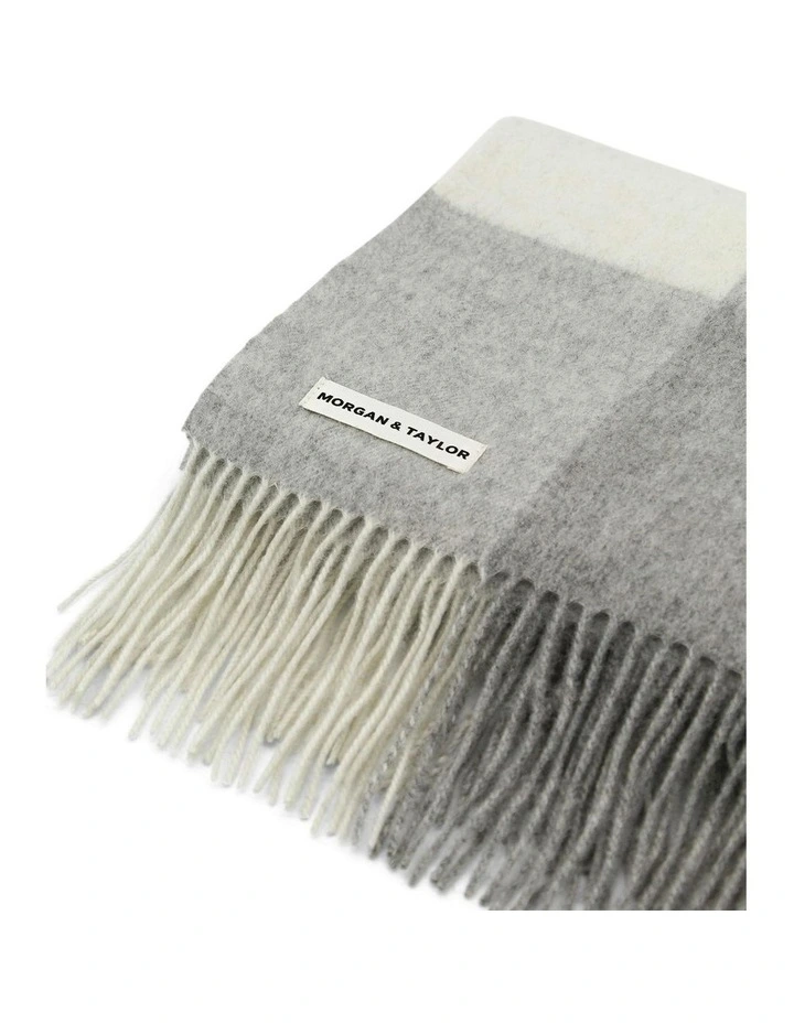Violeta Wool Scarf in Grey image 4