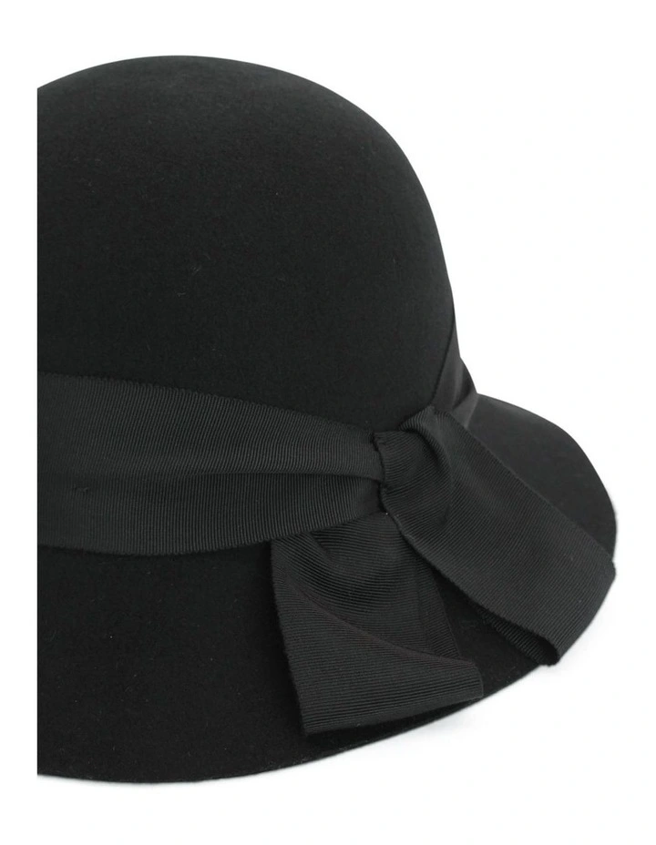 Dasia Small Floppy Hat in Black image 5