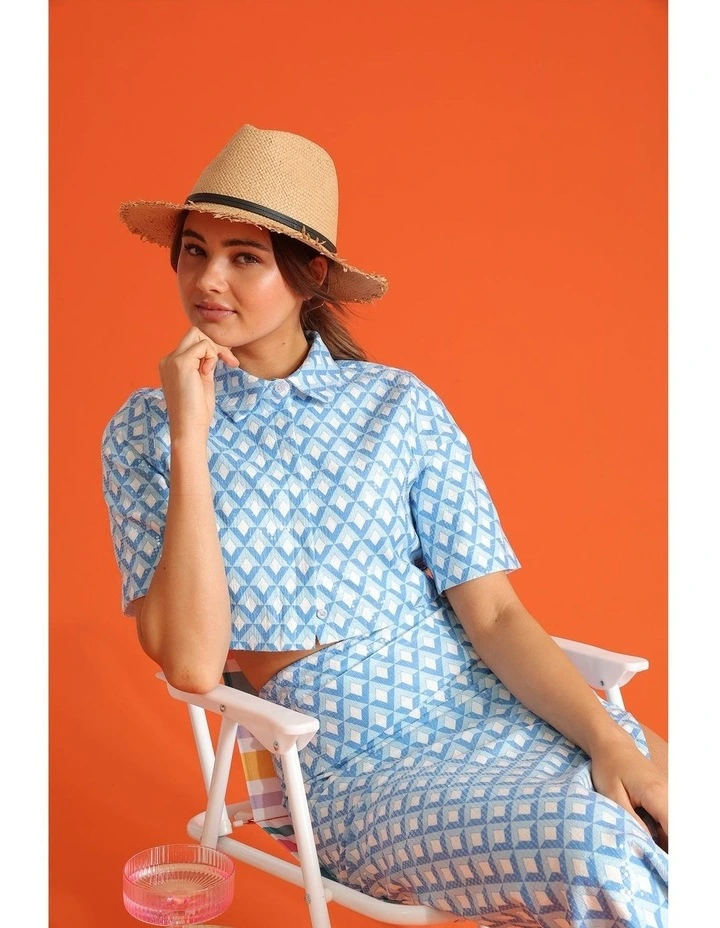Livia Fedora in Natural image 2