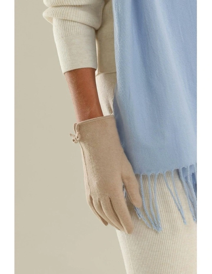 Angelica Woollen Gloves in Sand image 2