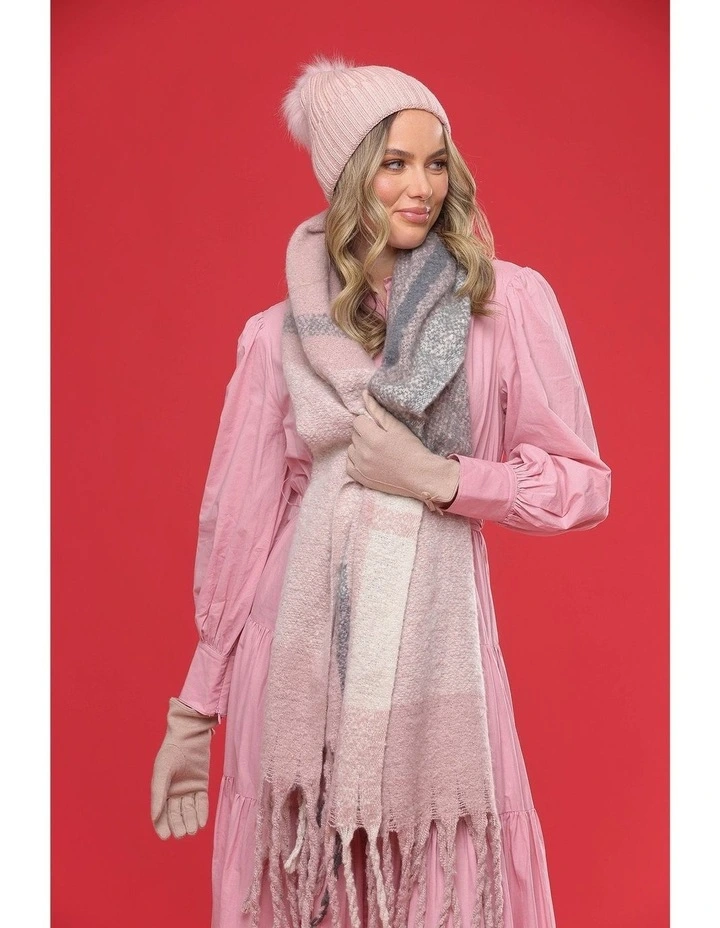 Angelica Woollen Gloves in Sand image 2