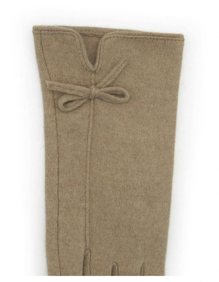Angelica Woollen Gloves in Sand image 5