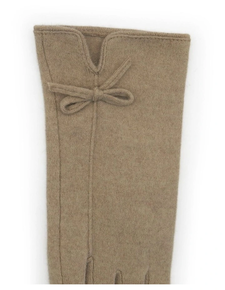 Angelica Woollen Gloves in Sand image 5