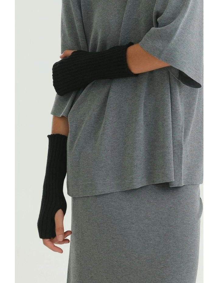 Asha Gloves in Black image 4