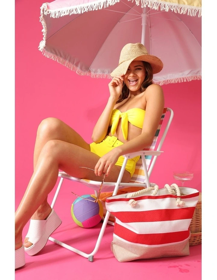 Julina Fedora in Natural image 2