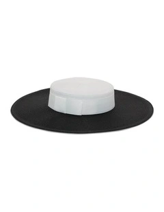 Domino Boater in Black/White