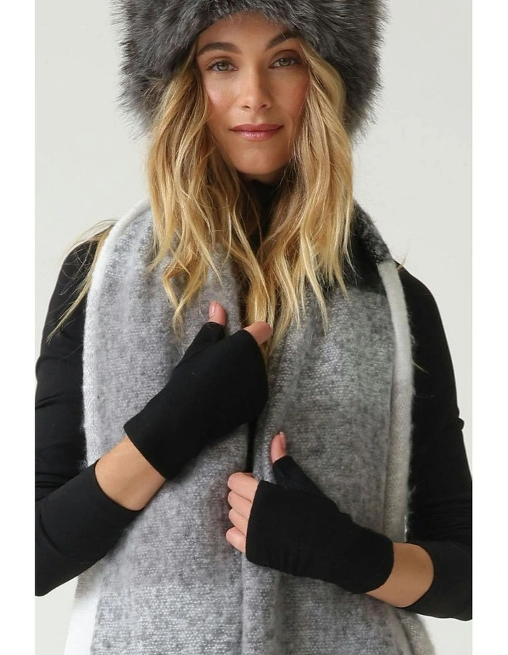 Fleur Gloves in Black image 2