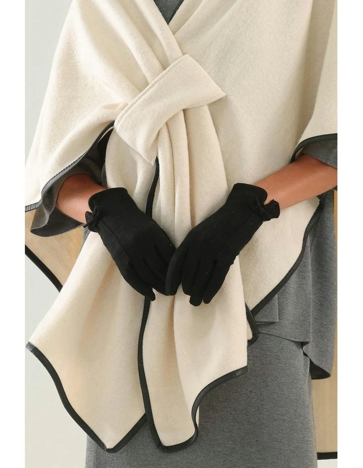 Angelica Woollen Gloves in Black image 2
