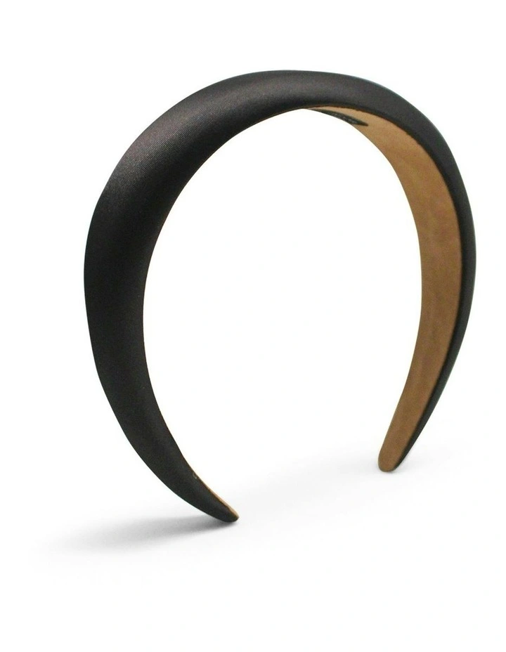 Evening Essentials Gift Pack in Black image 3