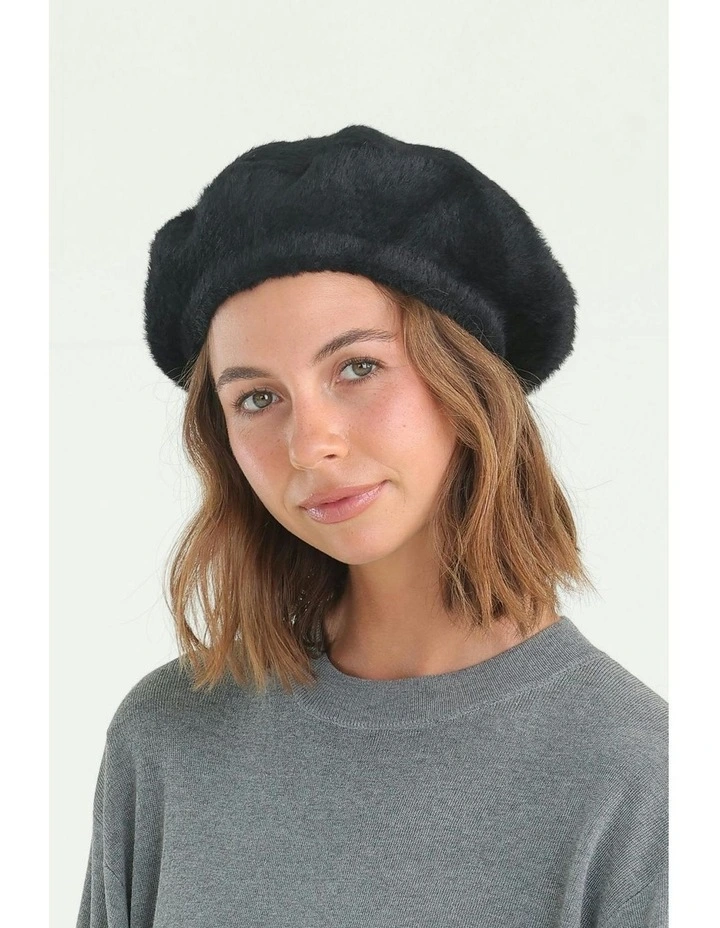 Paris Beret in Black image 4