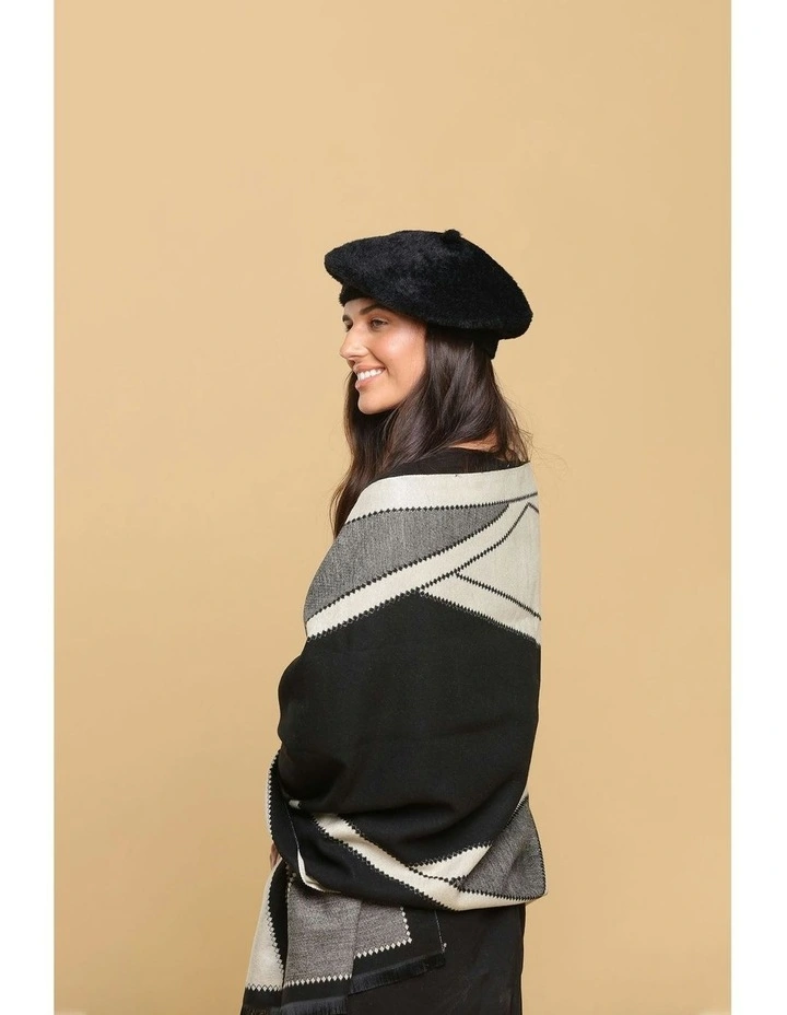 Paris Beret in Black image 5