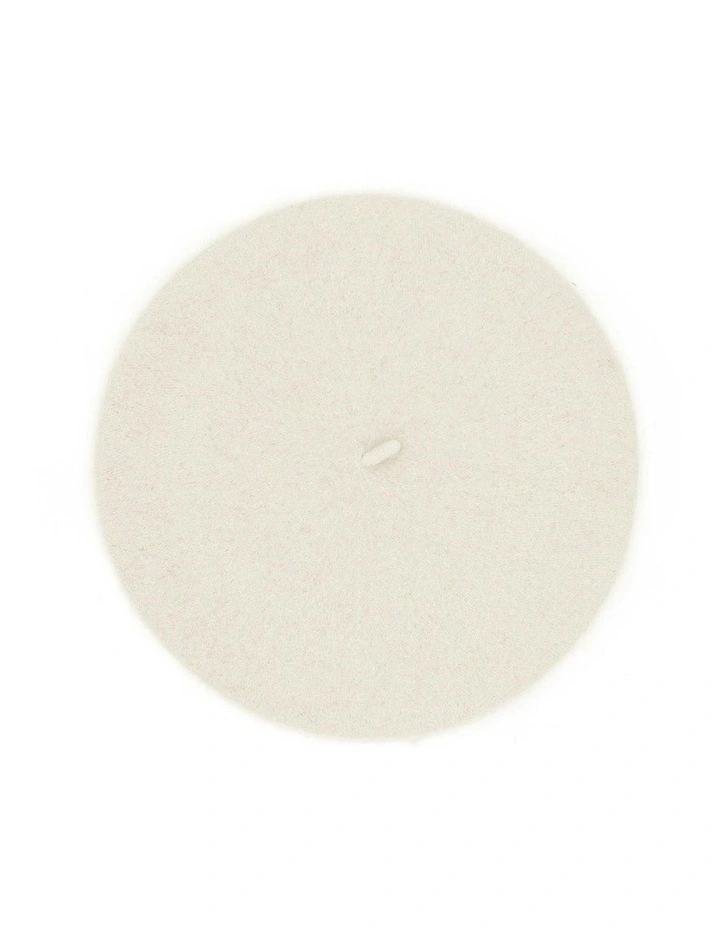 Paris Beret in Cream image 1