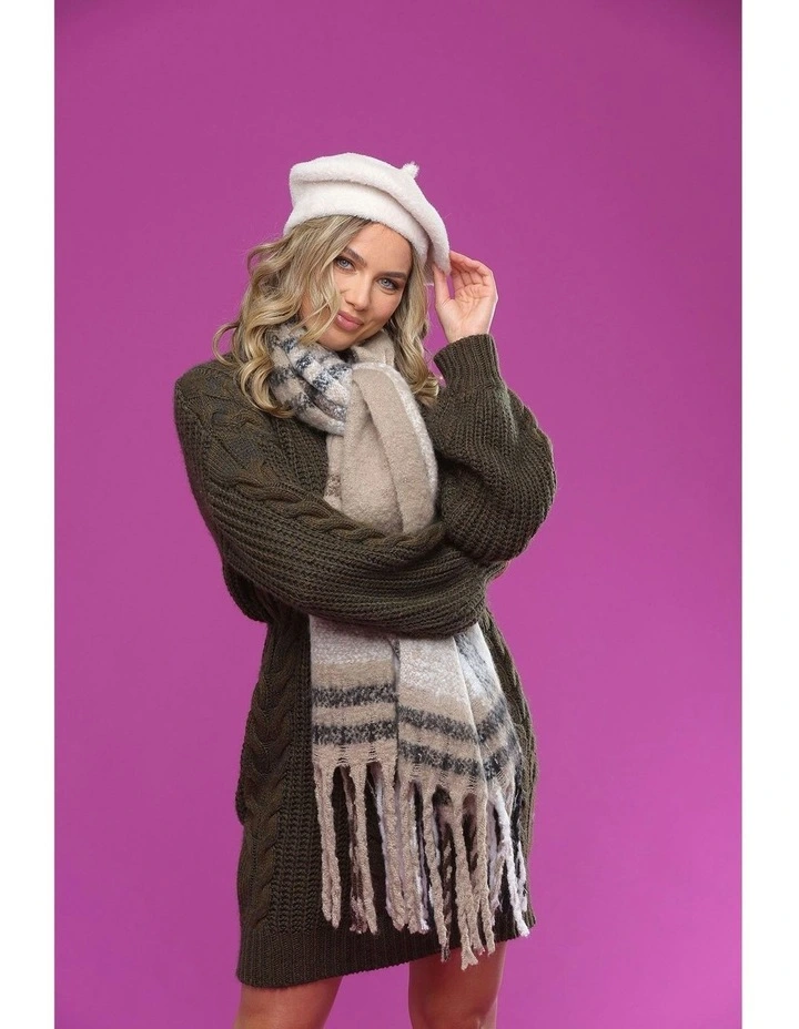 Paris Beret in Cream image 2