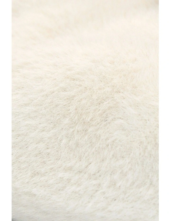 Paris Beret in Cream image 5