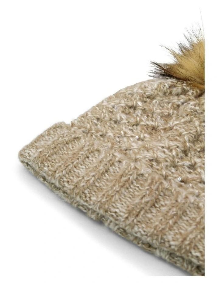 Olive Beanie in Natural image 6