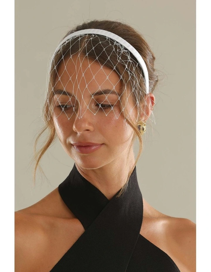 Lucia Veil Headpiece in White image 2