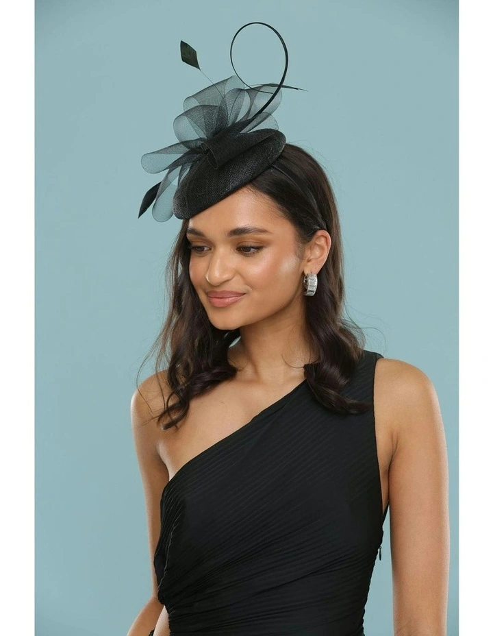 Gabriela Fascinator in Black image 2