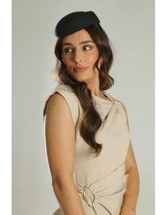 Evelyn Beret Fascinator in Black
