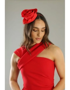 Amy Fascinator in Red