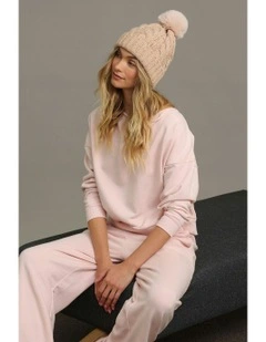 Charlie Cable Knit Beanie in Pink