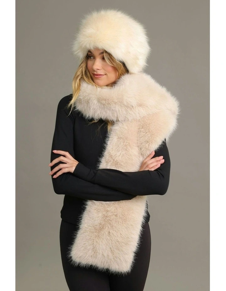 Peri Chunky Faux Fur Scarf in Cream image 2