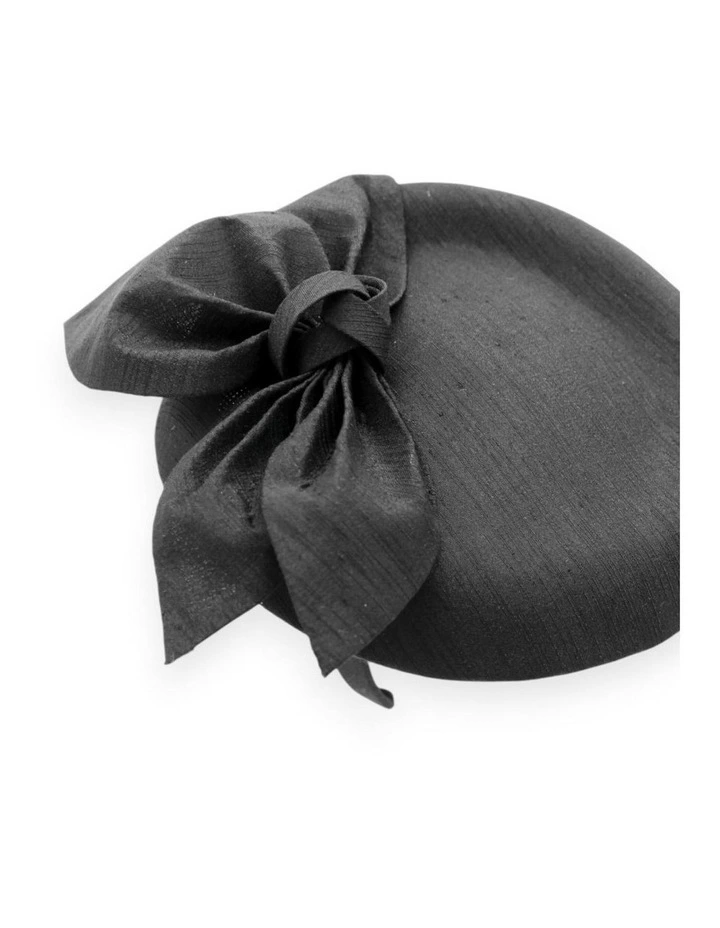 Florence Fascinator in Black image 4