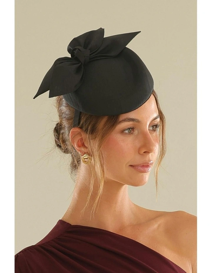 Florence Fascinator in Black image 5