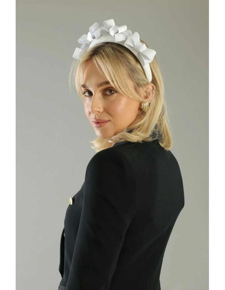 Poppy Fascinator in White image 1