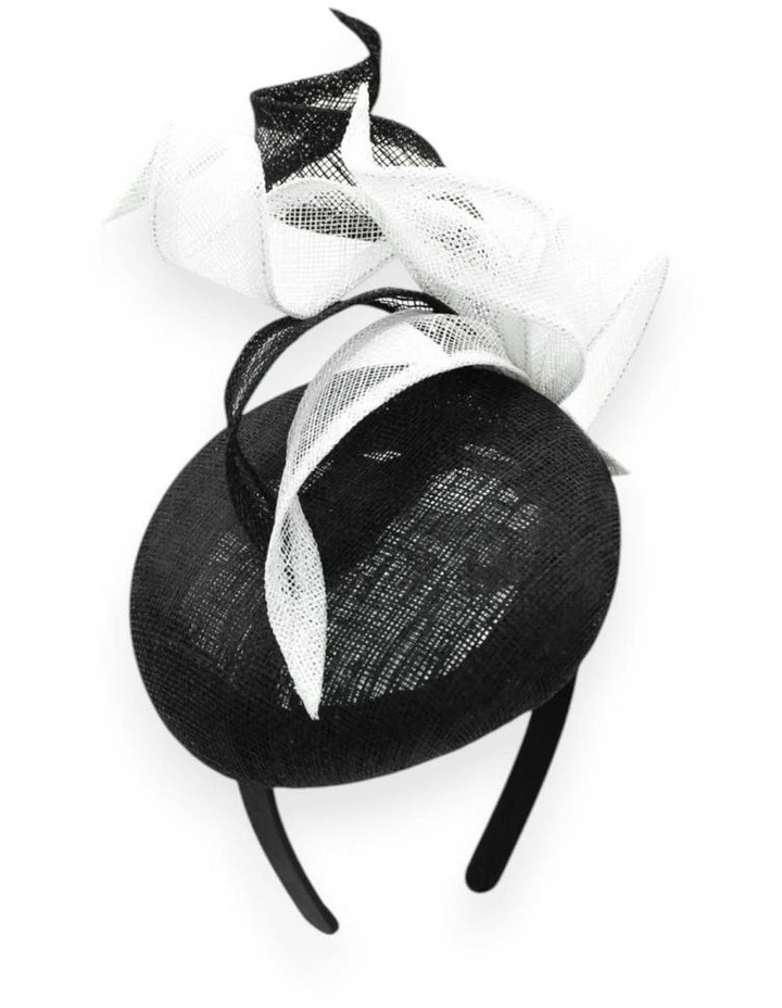 Wendy Fascinator in Black image 1