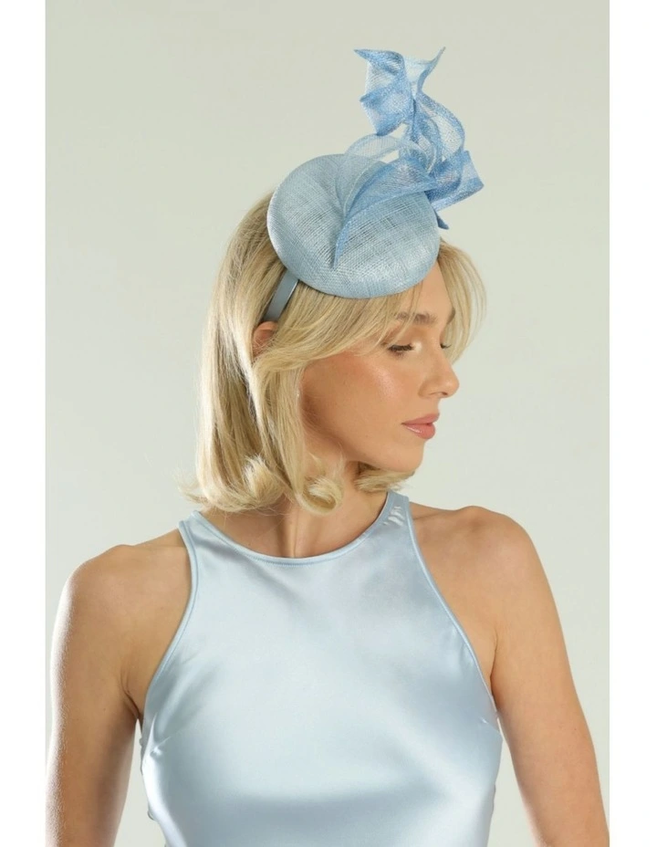Wendy Fascinator in Blue image 2
