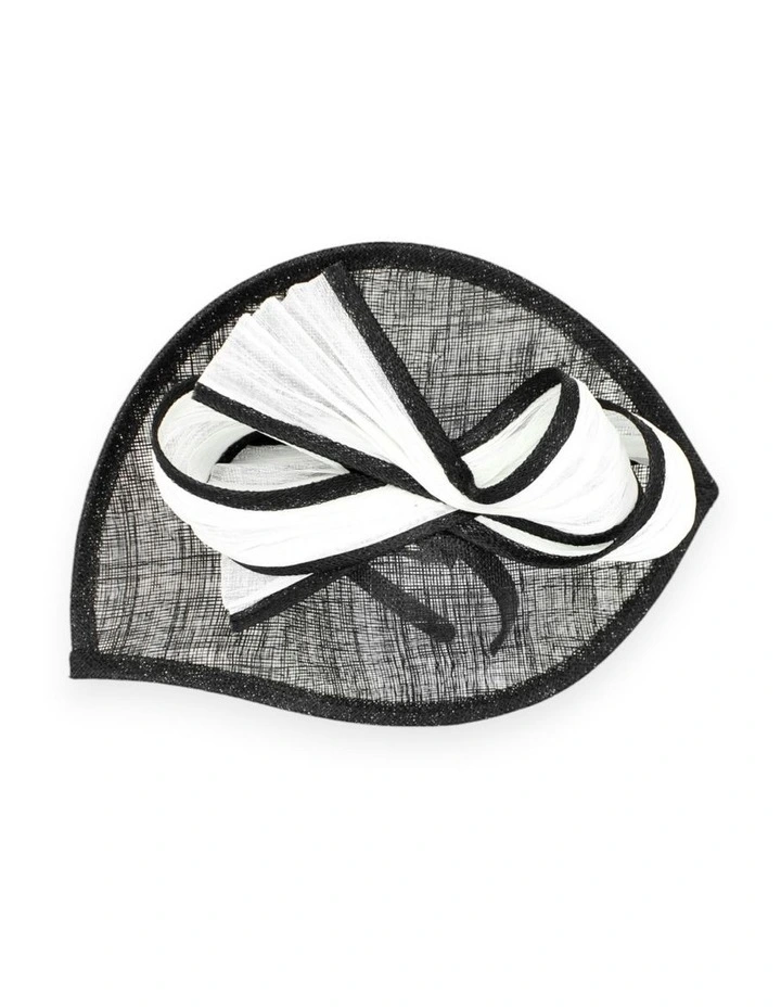 Xanthia Fascinator in Black and White image 6