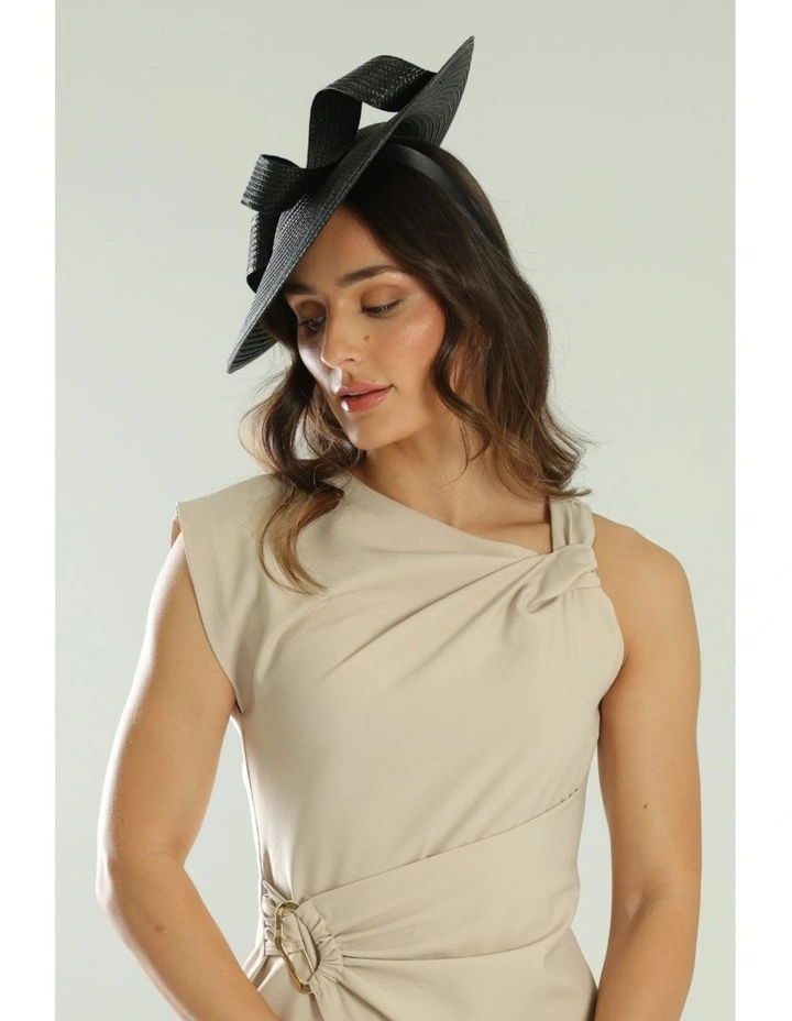 Trisha Fascinator in Black image 4